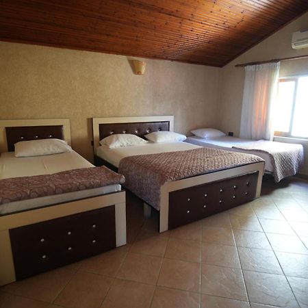 Alen Bar Hotel Tiranë Ngoại thất bức ảnh