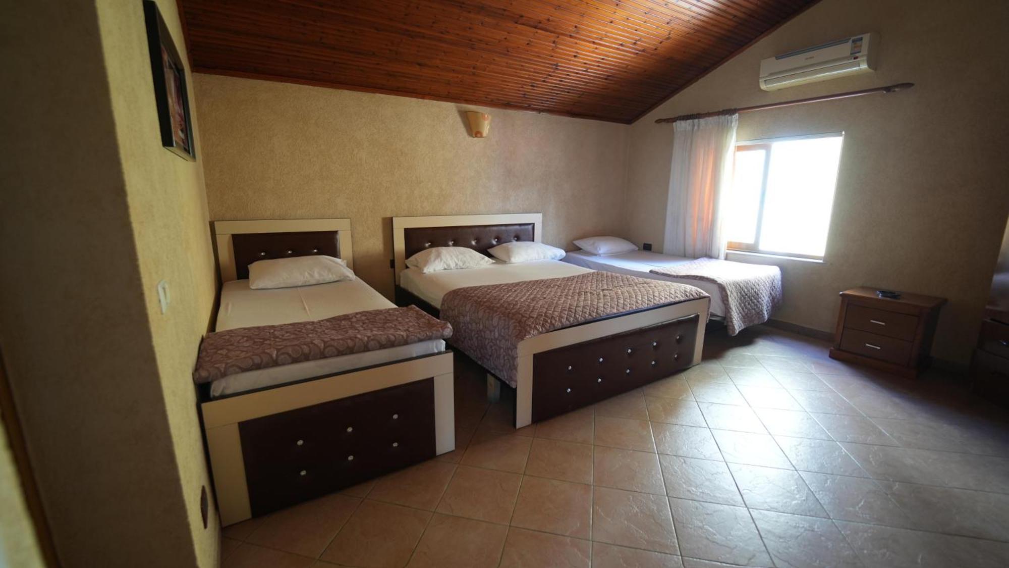 Alen Bar Hotel Tiranë Ngoại thất bức ảnh