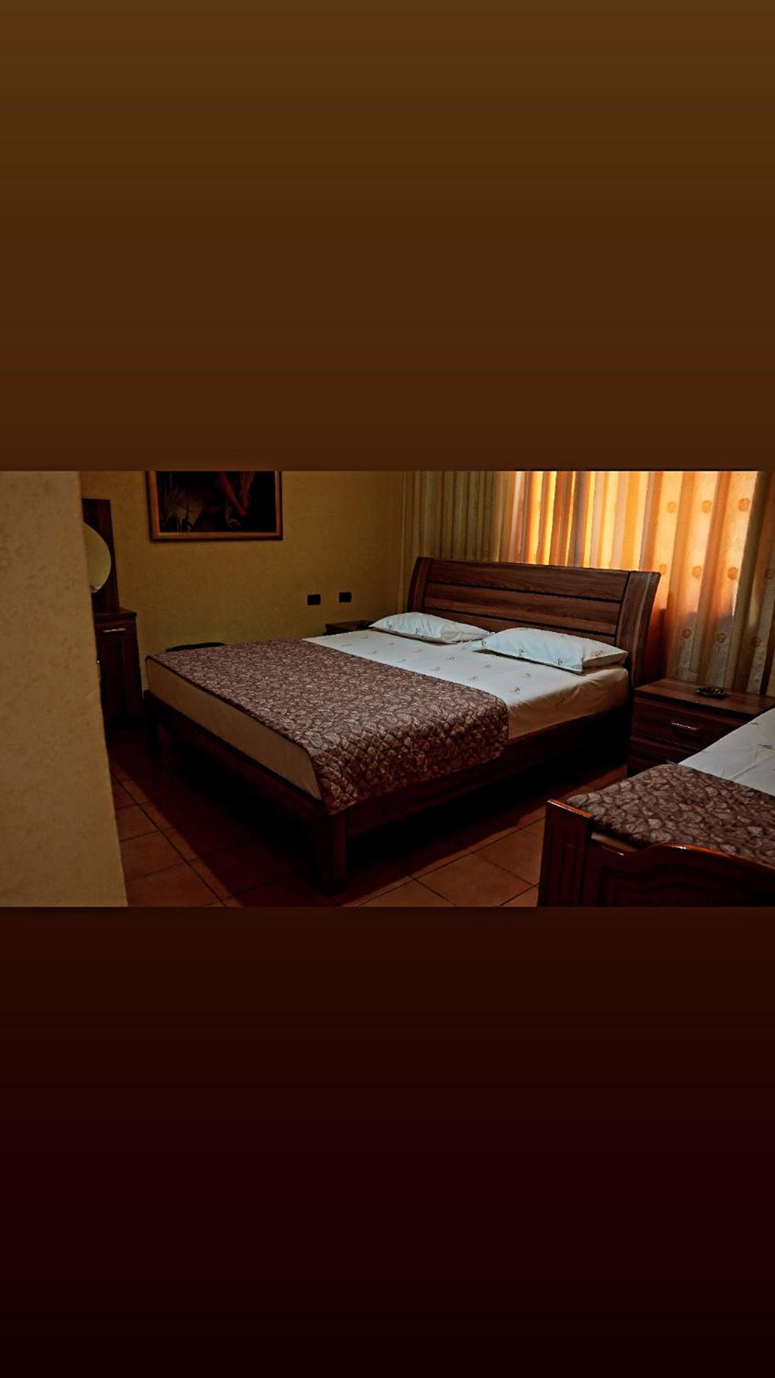 Alen Bar Hotel Tiranë Ngoại thất bức ảnh