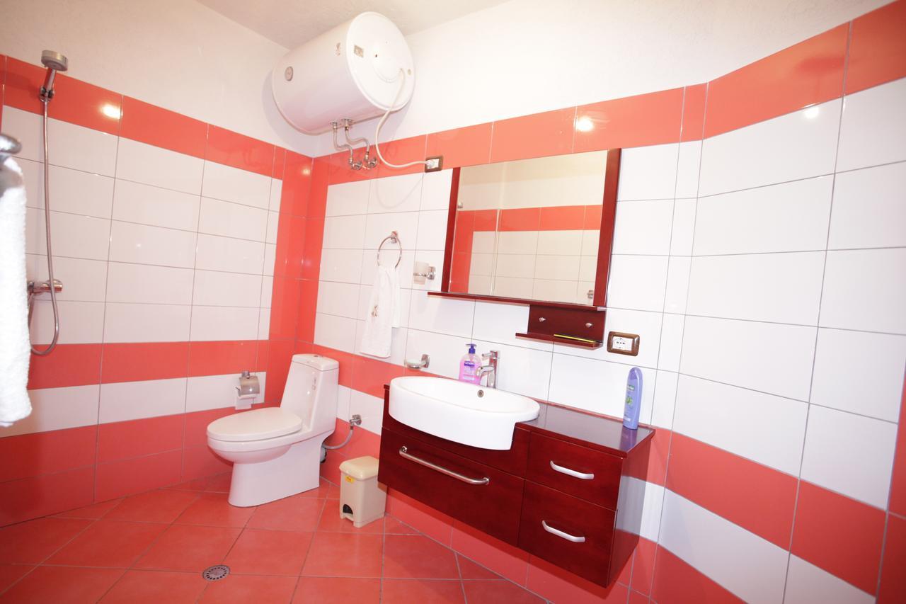Alen Bar Hotel Tiranë Ngoại thất bức ảnh